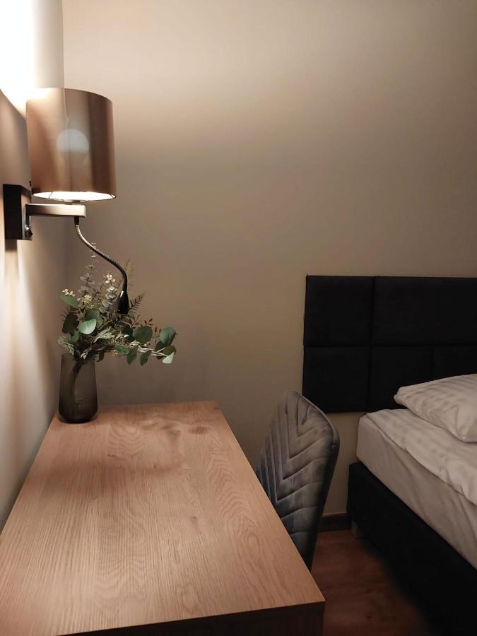 Spacious Two-Bedroom Apartment In The City Center Kraków Eksteriør billede